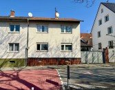 Hauptbild +++ Sanierungsbedürftiges Zweifamilienhaus in Hirschberg +++